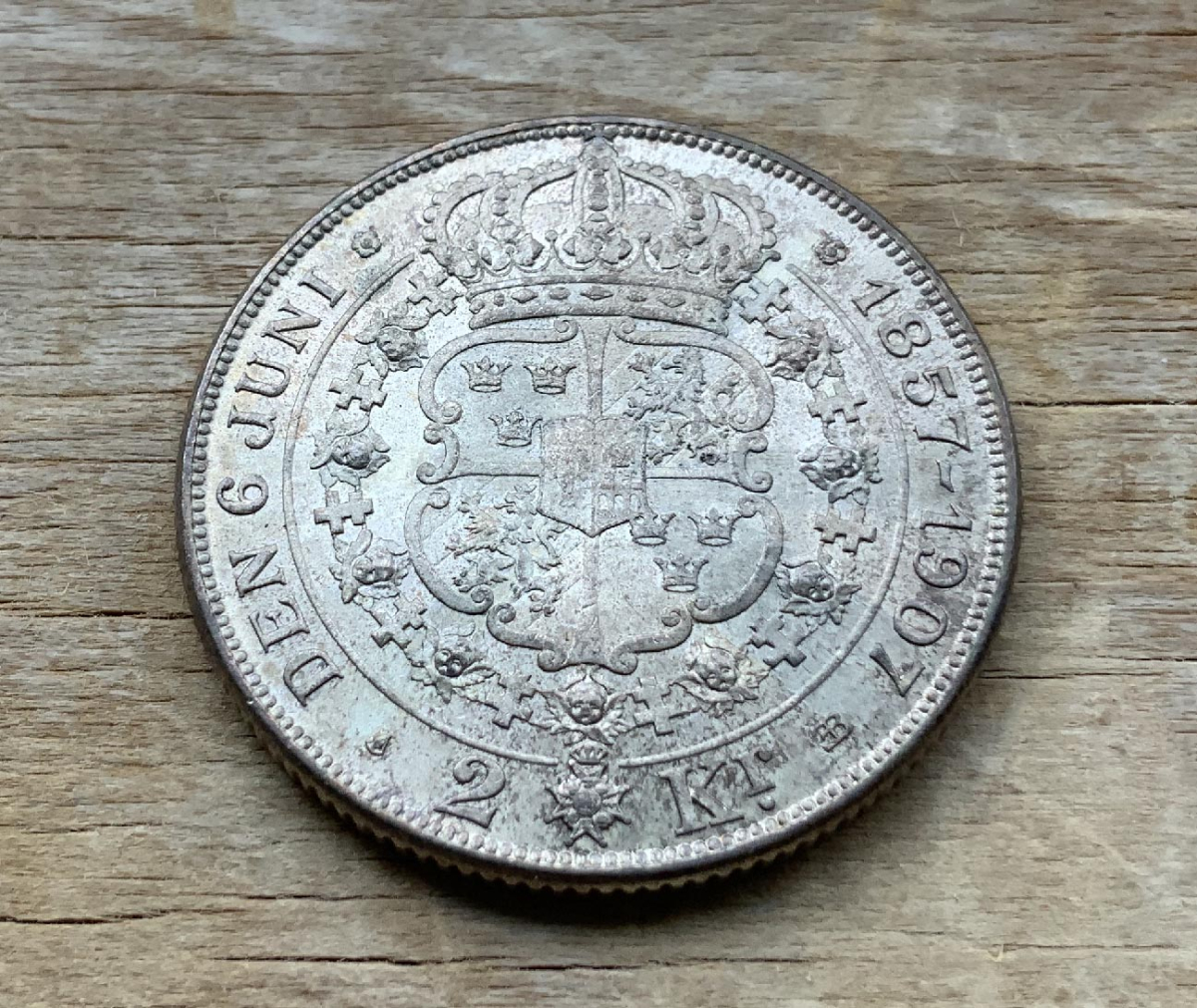 1907 Sweden 2 Kroner .800 silver coin C273